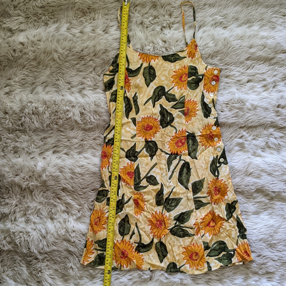 Vintage sunflower print dress - Picture 7 of 9